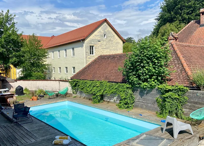 Apartment Baeckerhaus - Mit Pool Und Garten Gmunden