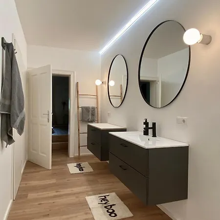 Baeckerhaus - Mit Pool Und Garten