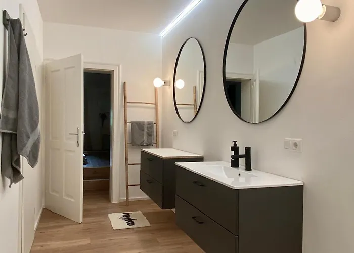 Baeckerhaus - Mit Pool Und Garten